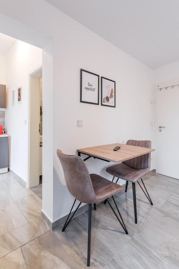 Apartments Cologne Exterior photo