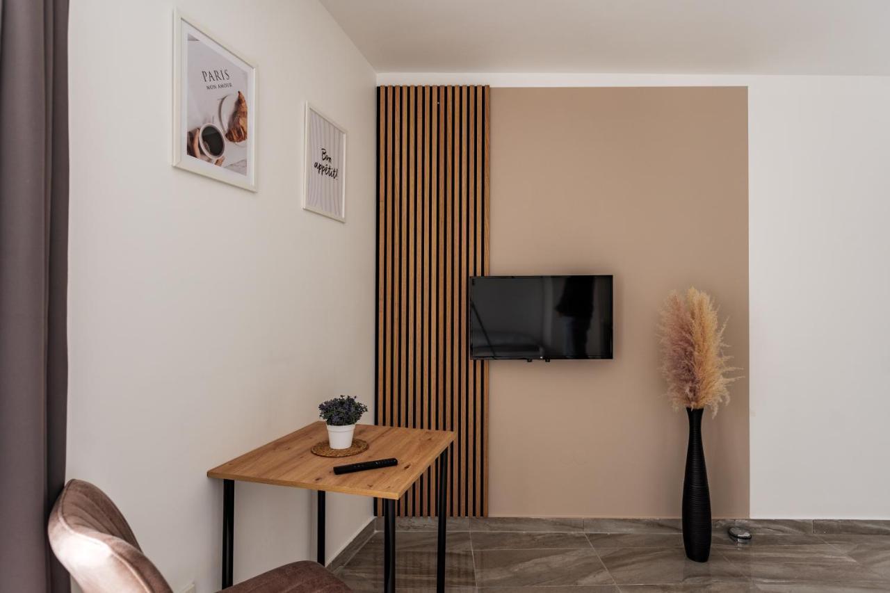 Apartments Cologne Exterior photo